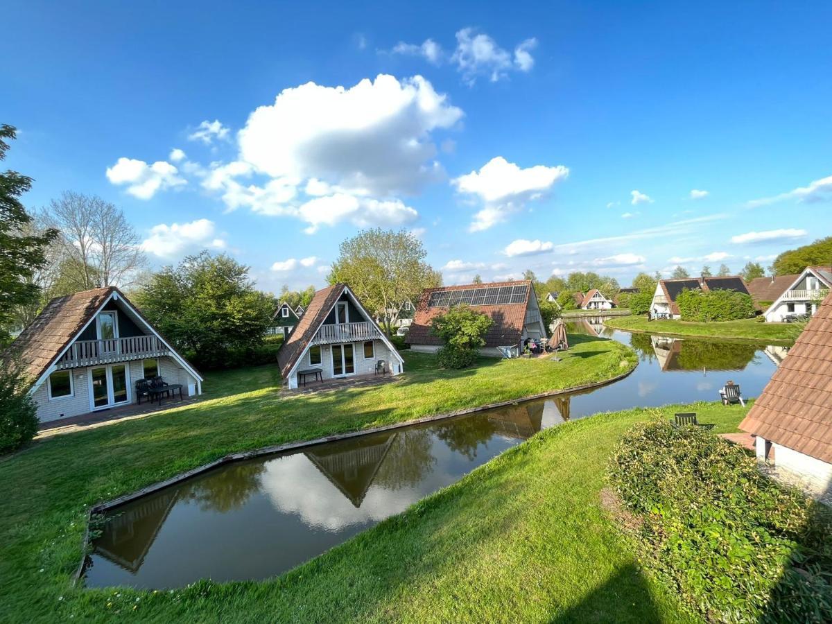 Vakantiepunt 142 - Moderne Vakantiewoning Aan Het Water! Gramsbergen Exterior foto