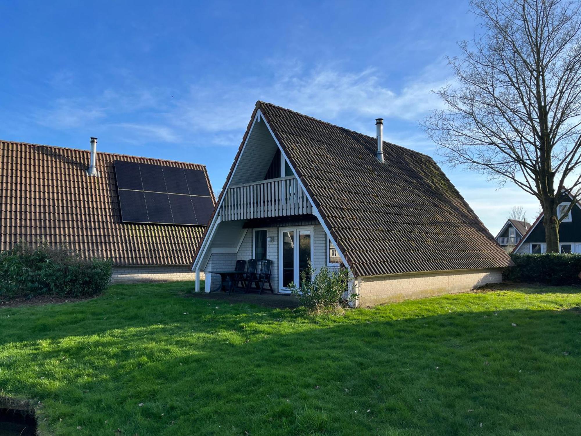 Vakantiepunt 142 - Moderne Vakantiewoning Aan Het Water! Gramsbergen Exterior foto